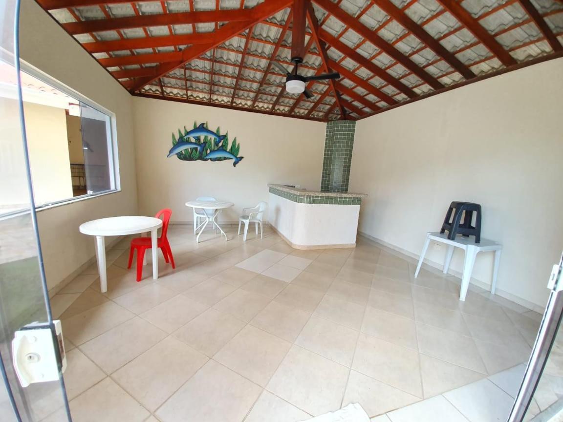 Lindo Apto Com 3 Quartos, Apenas 1 Quadra Da Praia Das Toninhas 우바투바 외부 사진